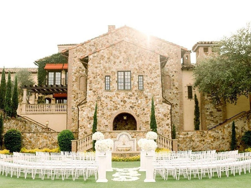No Passport Required: Top Destination Wedding Venues in the U.S.A.
